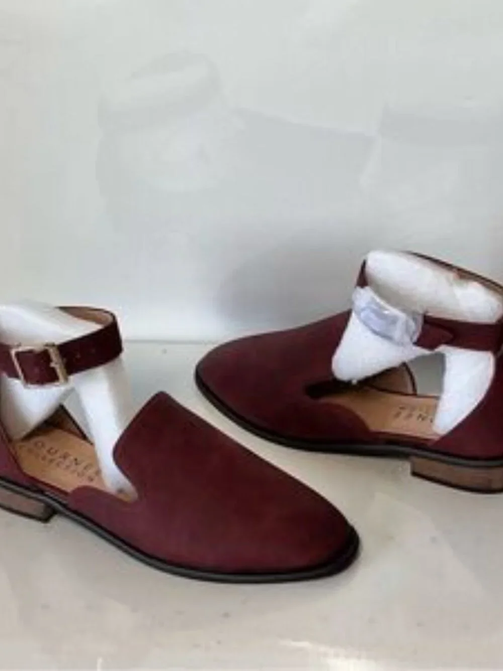 Journee Collection Loreta Flat